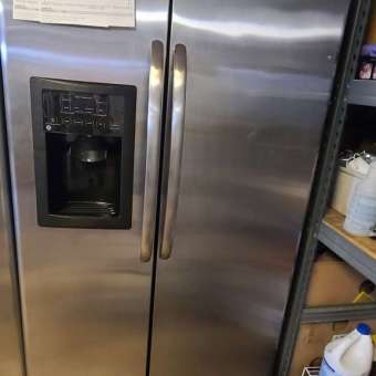 25 cu ft Stainless Steel GE Side-by-side Refrigerator